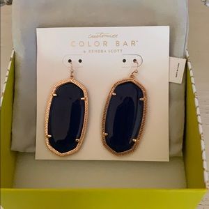 NWT! Kendra Scott navy/rosegold Danielle earrings